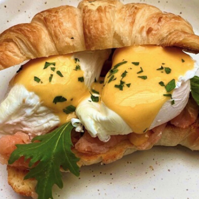 Egg Benedict Croissant